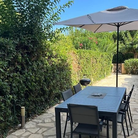 Calme Et Confort En Rez-De-Jardin La Londe-les-Maures Eksteriør billede