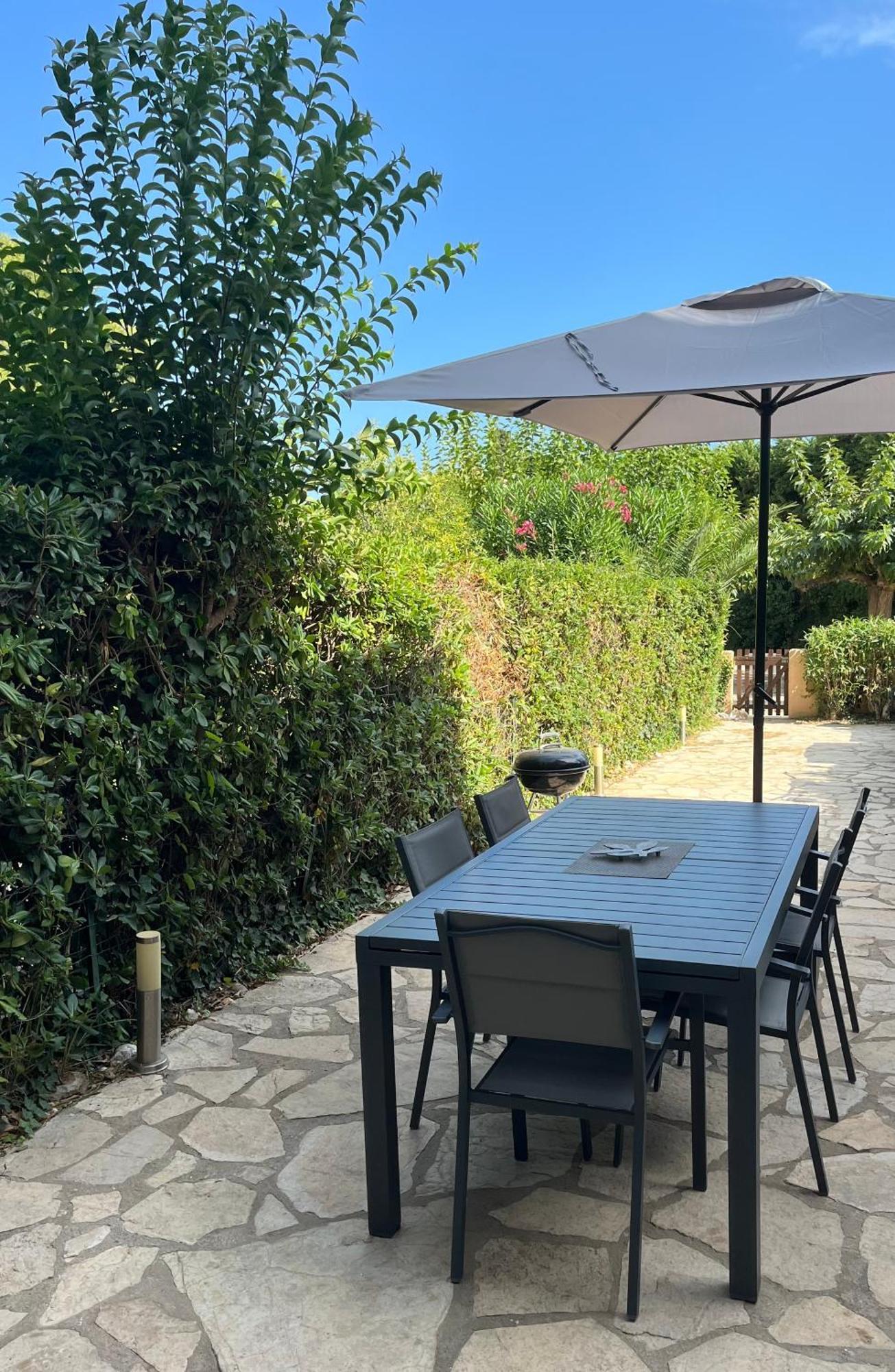 Calme Et Confort En Rez-De-Jardin La Londe-les-Maures Eksteriør billede
